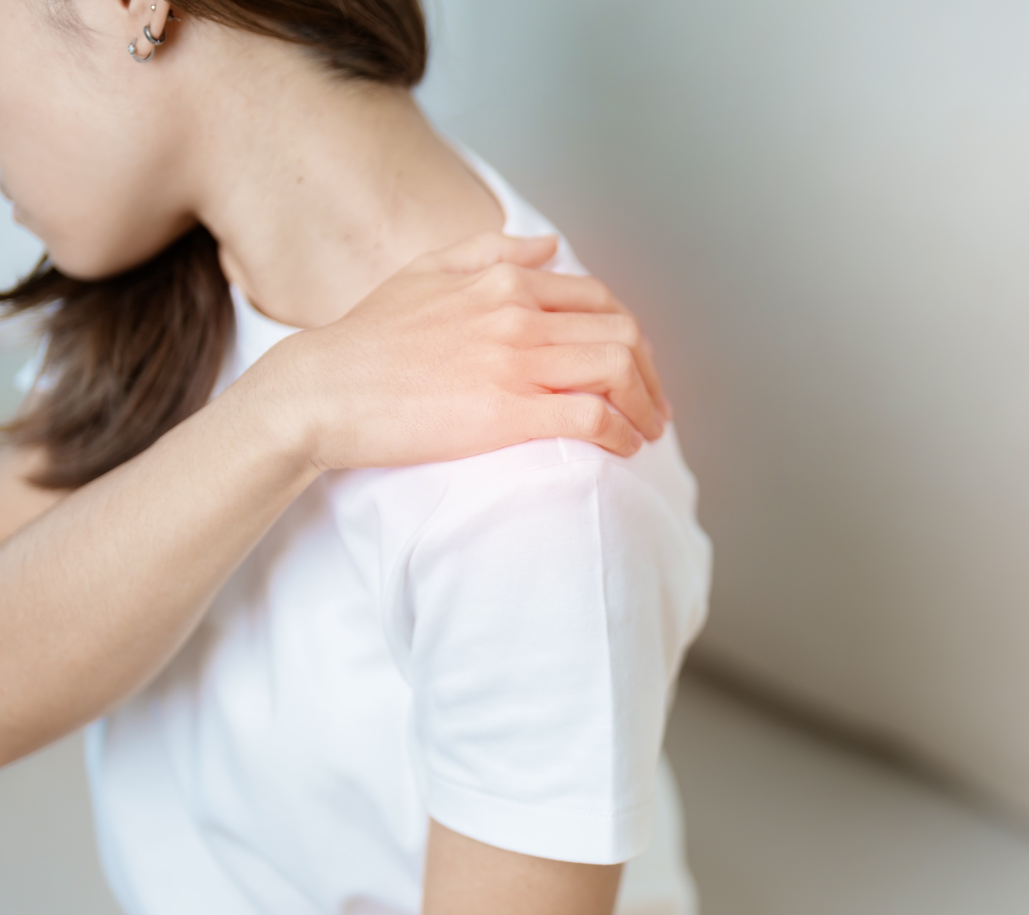 Cervicobrachialgie — douleur irradiant dans le bras ou l'épaule